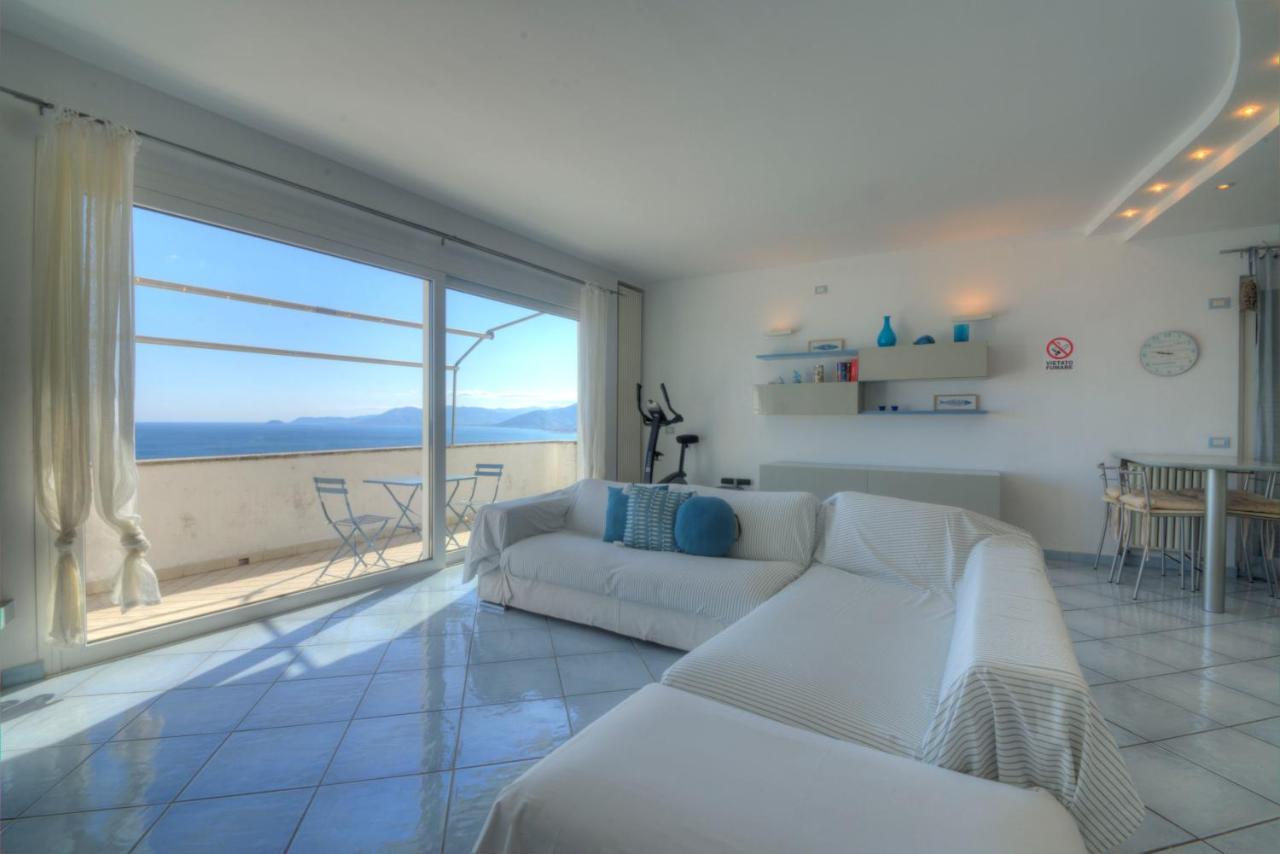 Villa Ischia Attico Sul Mare A Verezzi 보르지오 베레찌 외부 사진